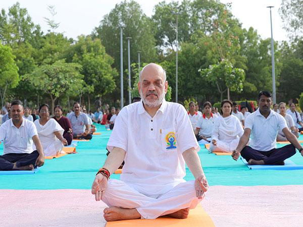 Amit Shah and PM Modi Celebrate International Yoga Day in India