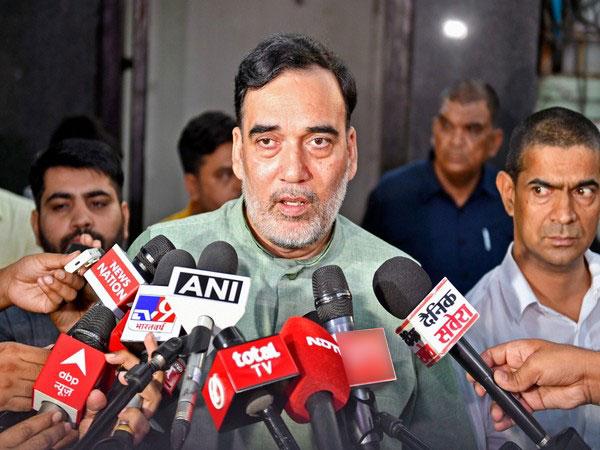 Delhi Minister Gopal Rai Addresses Protests After Tragic Deaths of UPSC Aspirants