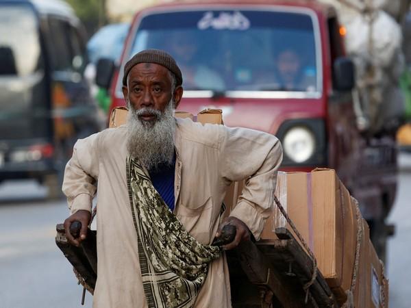 Pakistan's Financial Struggles: 74% of Urban Population Can't Meet Monthly Expenses