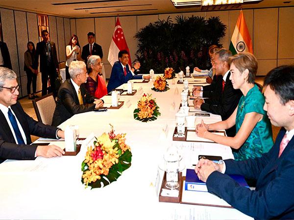 India and Singapore Leaders Meet to Boost Cooperation in Key Areas