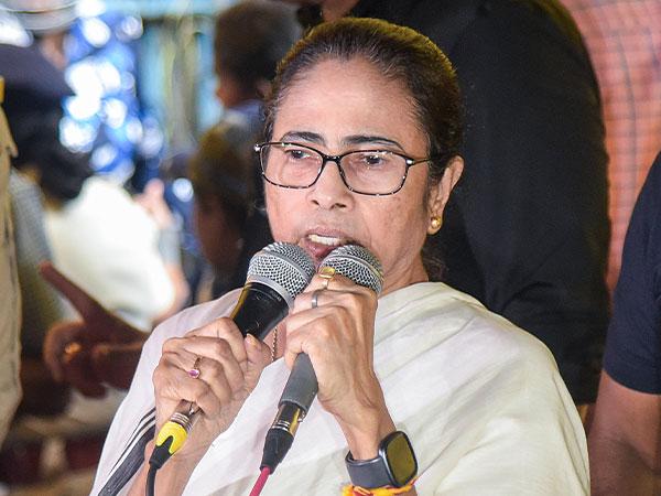 West Bengal Chief Minister Mamata Banerjee to Meet Junior Doctors Amid Ongoing Protests