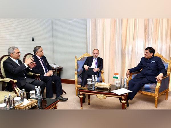 Union Minister Piyush Goyal Meets Schneider Electric CEO Peter Herweck to Discuss Investment Plans in India