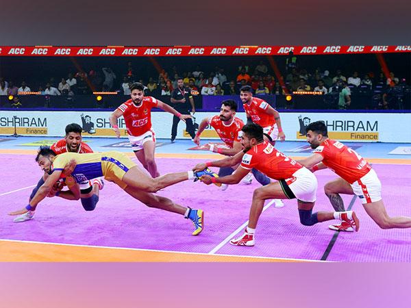 PKL: Narender Kandola stars as Tamil Thalaivas decimate Gujarat Giants