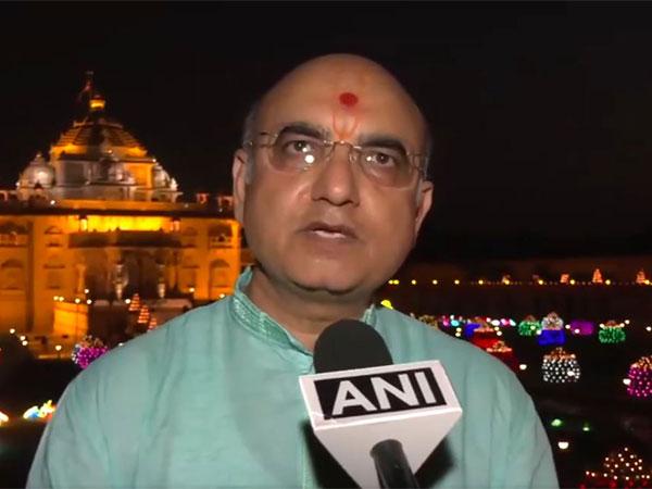 Diwali Celebrations at Akshardham Temple and Gujarat CM's Heartwarming Initiative