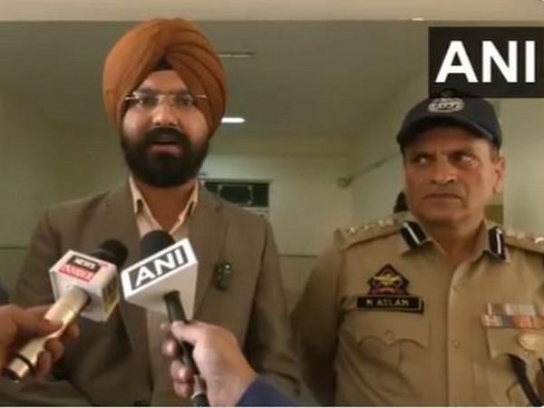 Doda Deputy Commissioner Harvinder Singh visits GMC Doda Hospital on occasion of Diwali