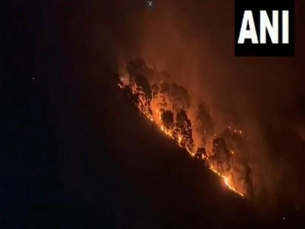 J-K: Fire breaks out in Margana forest area in Udhampur district 