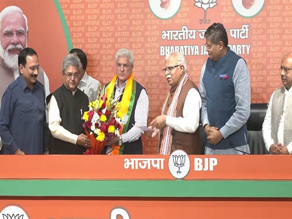 "Not an easy step...": Former AAP minister Kailash Gahlot joins BJP