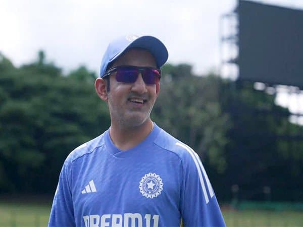 Delhi HC stays trial court order setting aside Gautam Gambhir's discharge in cheating case