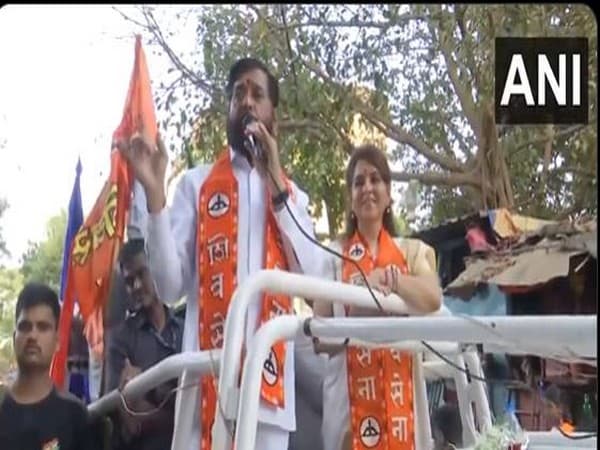 CM Eknath Shinde campaigns for Mumbadevi candidate Shaina NC