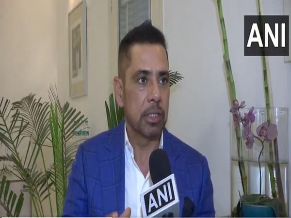 Robert Vadra and Gopal Rai Address Delhi's Severe Pollution Crisis