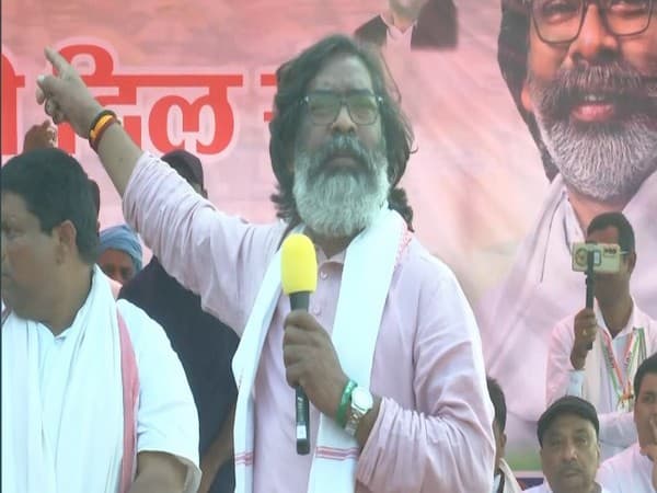 Jharkhand CM Hemant Soren Criticizes BJP's Promises as 'Lollipop' Traps