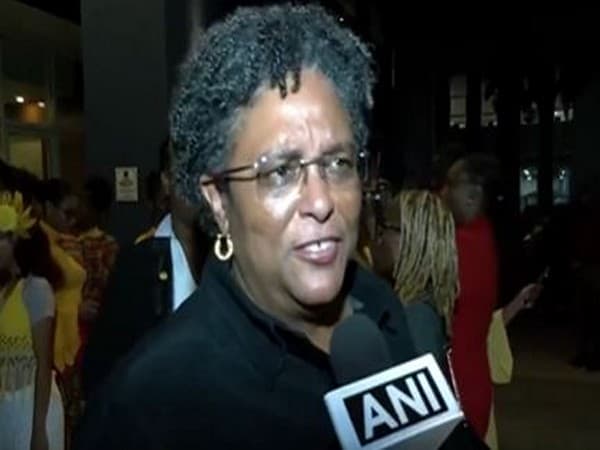 Historic Meeting: PM Modi Visits CARICOM, Welcomed by Barbados PM Mia Mottley