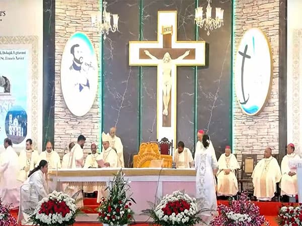 Exposition of sacred relics of St Francis Xavier begins in Goa today