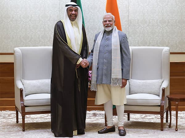 PM Modi and Kuwait's Foreign Minister Al-Yahya Strengthen India-Kuwait Ties