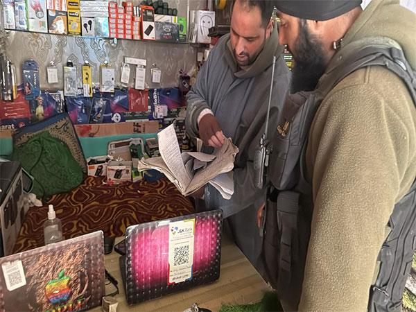 J-K: Anantnag police conducts inspection of SIM vendors to curb 'misuse' 