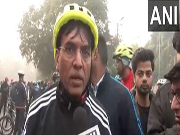 Union Minister Mansukh Mandaviya Promotes Fitness with 'Fit India Sunday on Cycle'