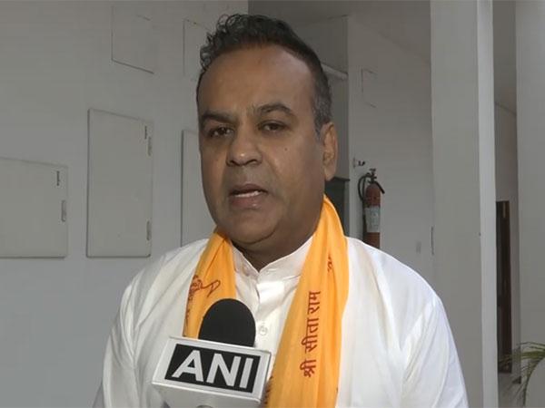 Mauritius Minister Dhananjay Ramful Visits Ram Temple in Ayodhya