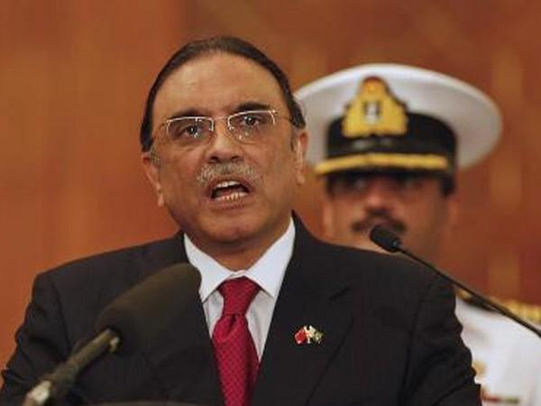 Pakistan: Zardari assures JUI-F of early resolution of Madrassa Bill 