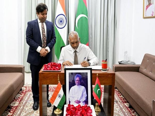 Maldives President Muizzu calls Manmohan Singh 'Great Statesman,' signs Condolence Book