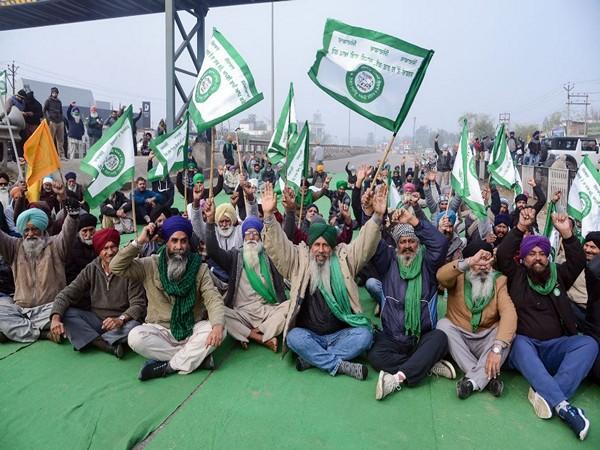 SC's High Powered Committee invites farmers for talks on Jan 3 amid ongoing protests