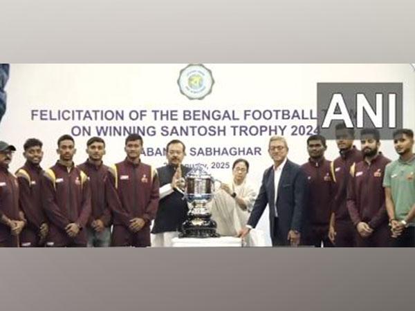 Mamata Banerjee felicitates Bengal football team after Santosh Trophy triumph