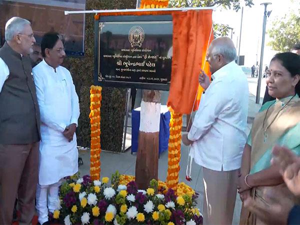 Chief Minister Bhupendra Patel inaugurates 'Ahmedabad International Flower Show - 2025'