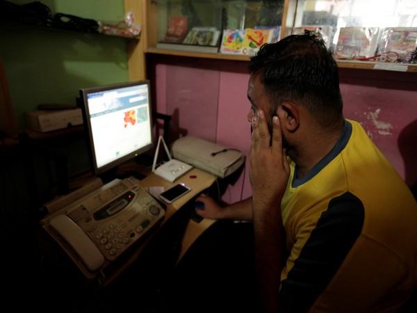 Pakistan Faces Huge Economic Losses Due to Internet Disruptions, Calls for 5G Rollout