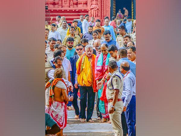 EAM Jaishankar visits Jagannath Temple, highlights Odisha's heritage