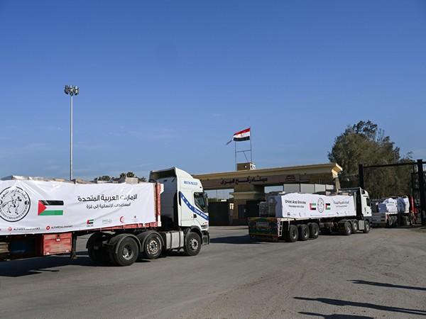 Three Emirati convoys reach Gaza in one week loaded with relief, medical aid