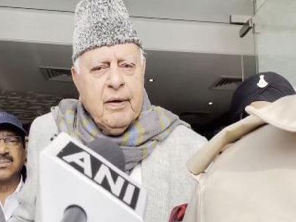 Farooq Abdullah and Leaders Respond to Mohan Bhagwat's Independence Remarks