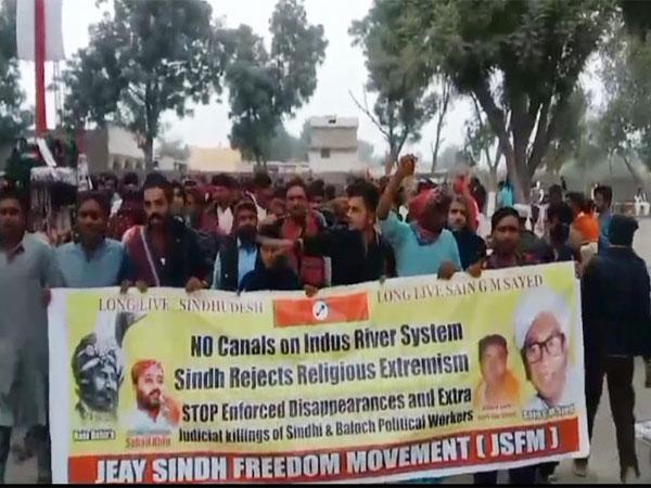 Sindh: JSFM marks 121st birth anniversary of Sain GM Syed with call to end extremism