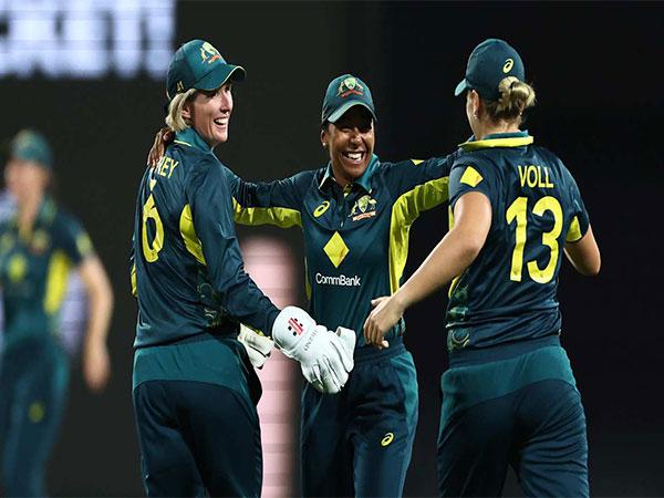 Australia retain women's Ashes with 57-run win in T20I against England