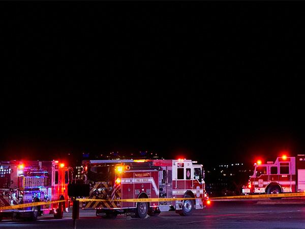 US: American Airlines flight crashes at Reagan National Airport in Washington DC